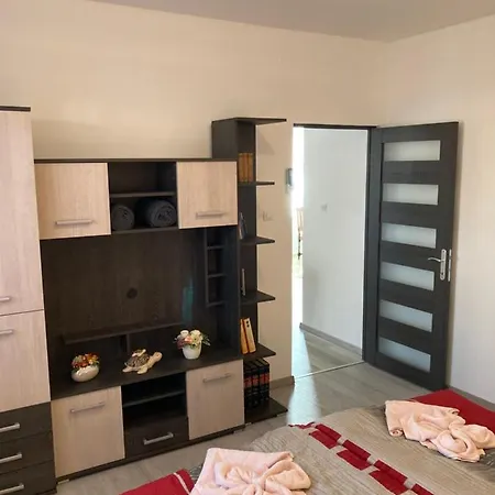 Szintia Vendeghaz Guest house